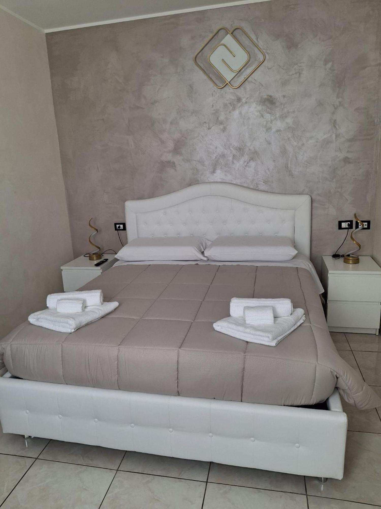 Affittacamere Da Rocco Lesina Ngoại thất bức ảnh