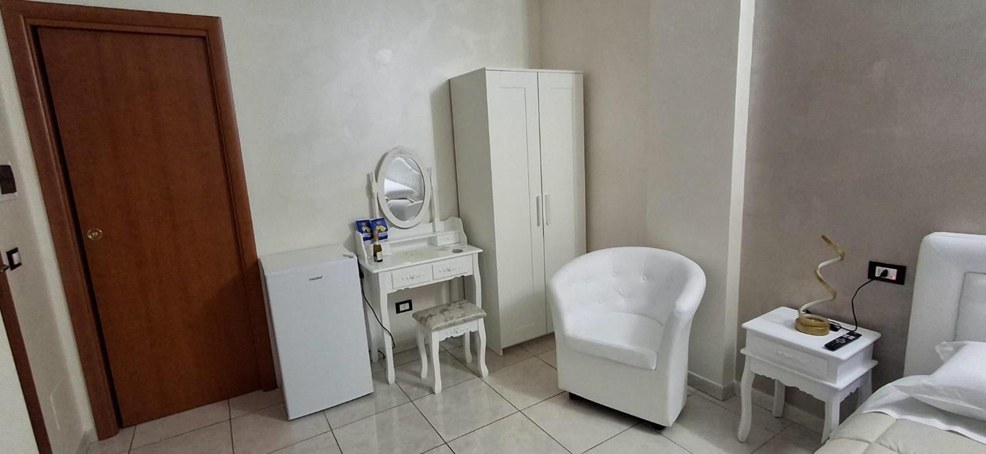 Affittacamere Da Rocco Lesina Ngoại thất bức ảnh